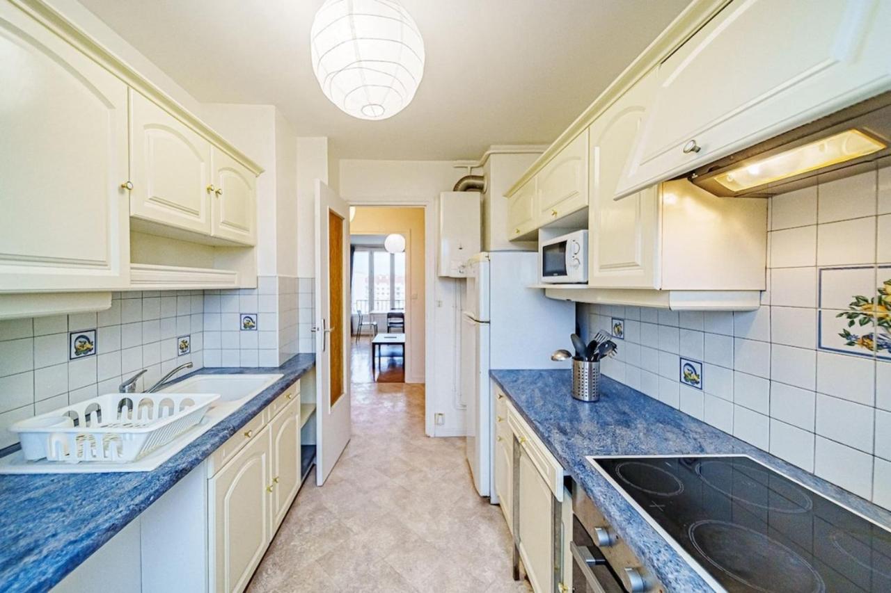 The Billon-Spacious 8 People Balcony-Metro Gratte Ciel Villeurbanne Extérieur photo